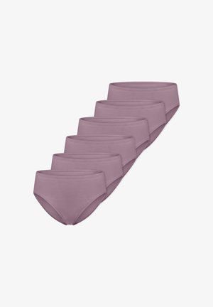 Fünf mauvefarbene Damen-Baumwollslips, in einer versetzten Reihe auf weißem Hintergrund angeordnet.