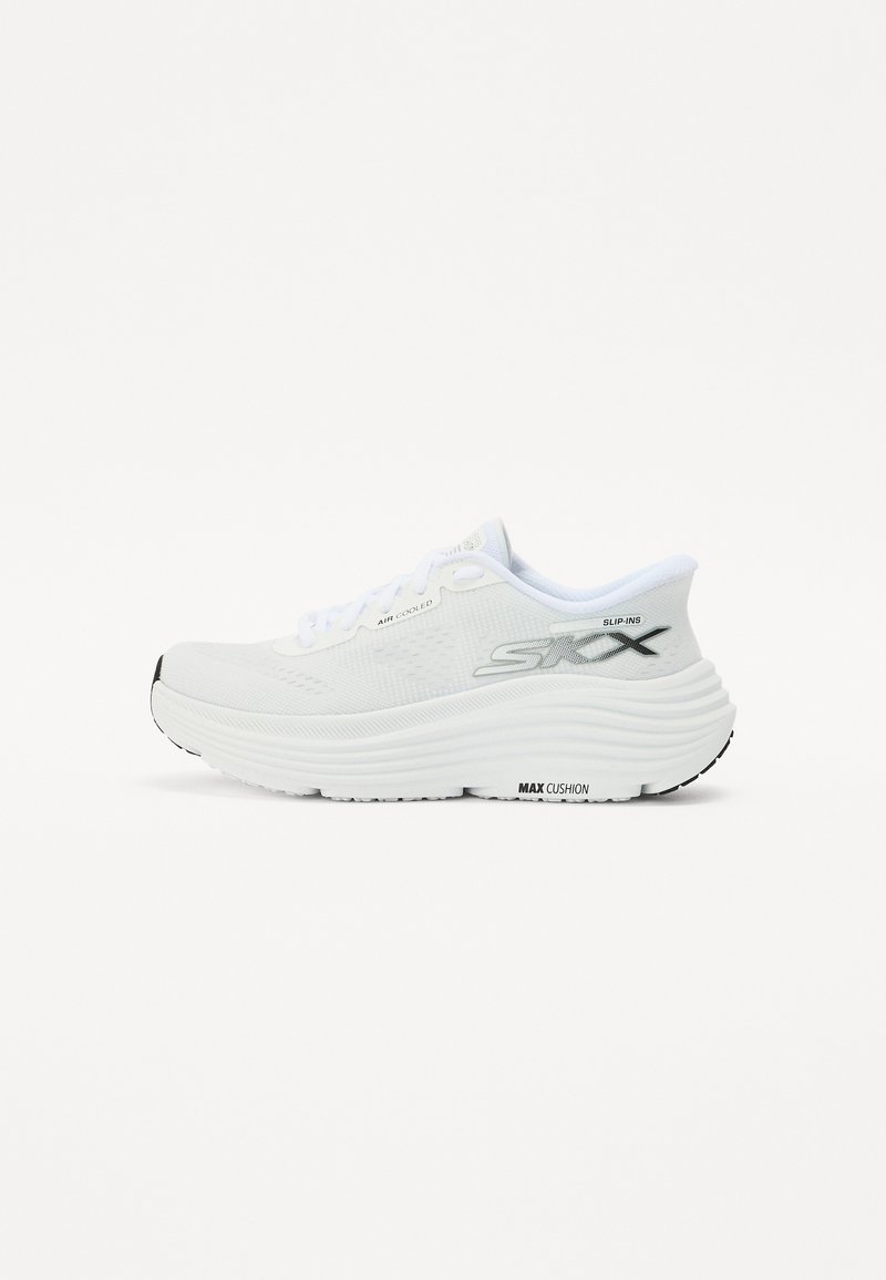 Skechers - MAX CUSHIONING ENDEAVOUR - Sneakers low - white/black, Extindeți