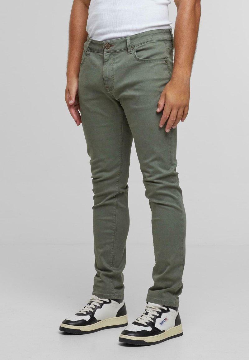 2Y Premium FELIX Slim fit jeans olive Zalando