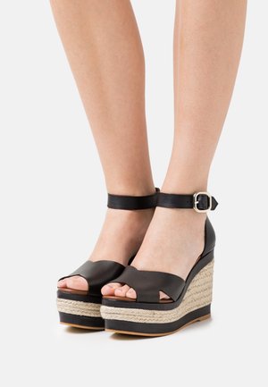 ALOHAS, Sandales à talons hauts - black