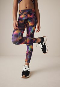 Next Tights - multi wave