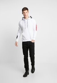 Alpha Industries ALPHA UNISEX - Hoodie - white