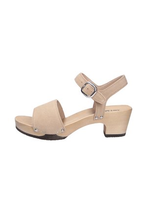 Beige Veloursleder-Sandalette mit offenem Zehenbereich, niedrigem Holzblockabsatz und verstellbarem Knöchelriemen mit silberner Schnalle und Metallnieten.