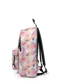 Eastpak OUT OF OFFICE - Zaino - brize grade white