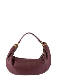 Borsa hobo in pelle borgogna con finitura testurizzata, forma curvata e una tracolla decorata con dettagli in metallo dorato.