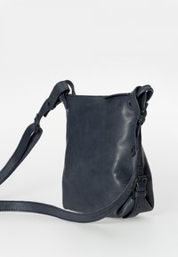 Aunts & Uncles MRS CHOCOLATE COOKIE - Umhängetasche - midnight blue