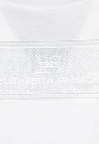 Elisabetta Franchi CON RICAMO - Camiseta estampada - bianco