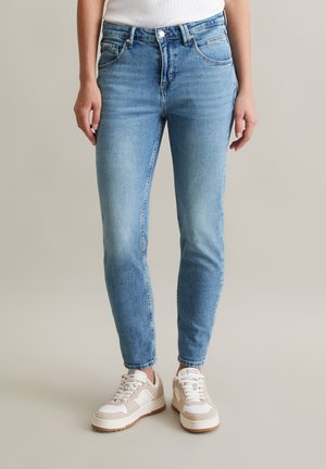 MODEL FREJA  - Jeans Tapered Fit - medium blue