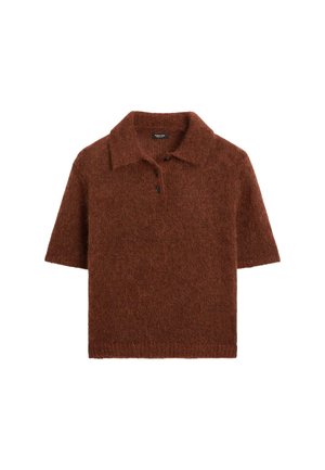 Kortärmad brun stickad polo-tröja med krage och tre knappar framåt mot en vit bakgrund.