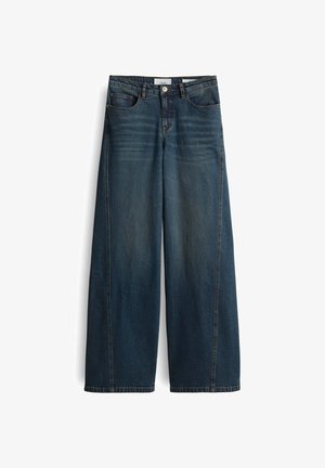 Weit geschnittene Jeans aus dunkelblauem Denim mit kontrastierenden Nähten, Fünf-Taschen-Design, Knopfverschluss vorne und sanfter Ausbleichung an den Oberschenkeln.