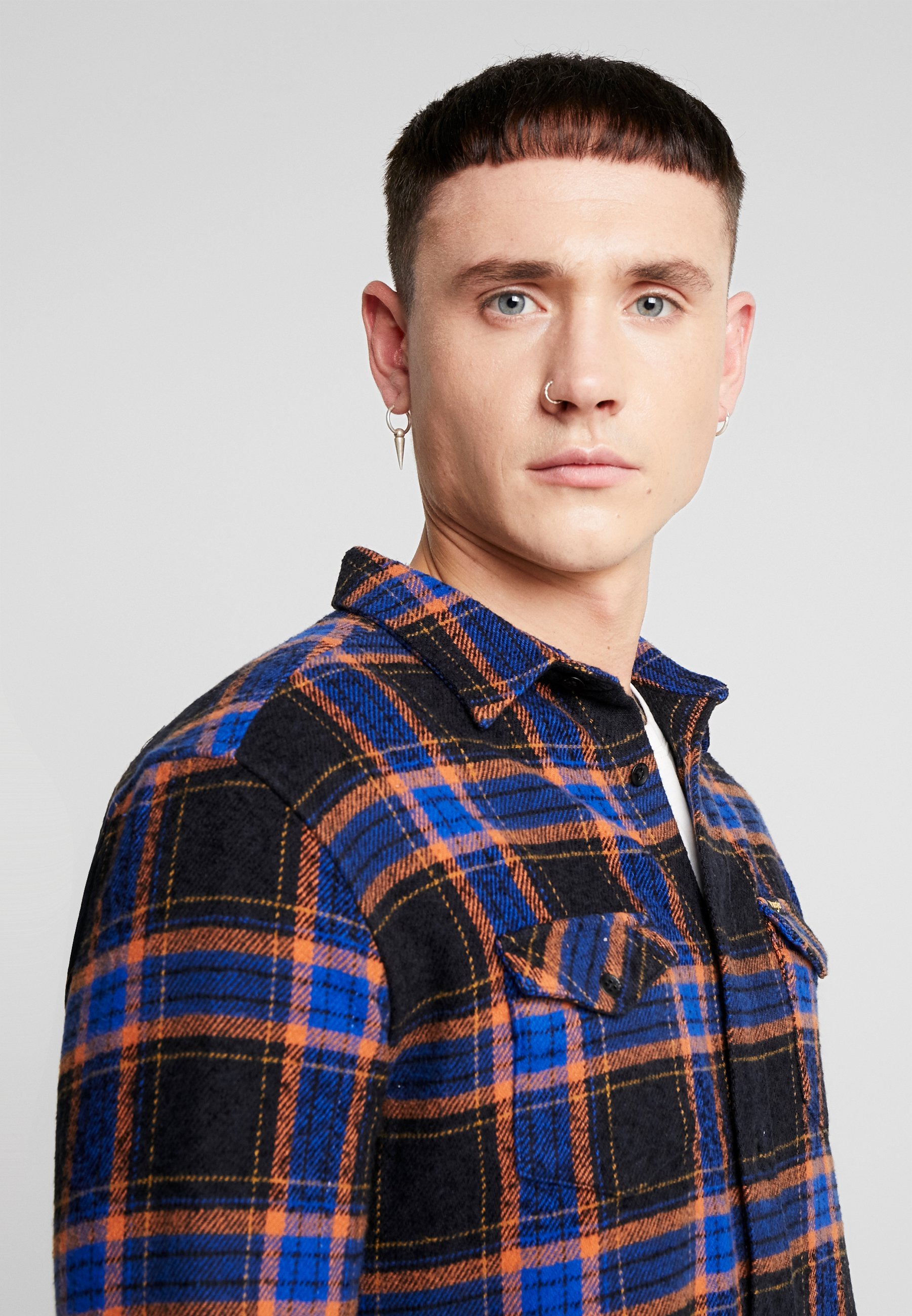 Wrangler FLAP Skjorte black Zalando.no Levi's® SUNSET POCKET STANDARD Skjorte dark blueblue