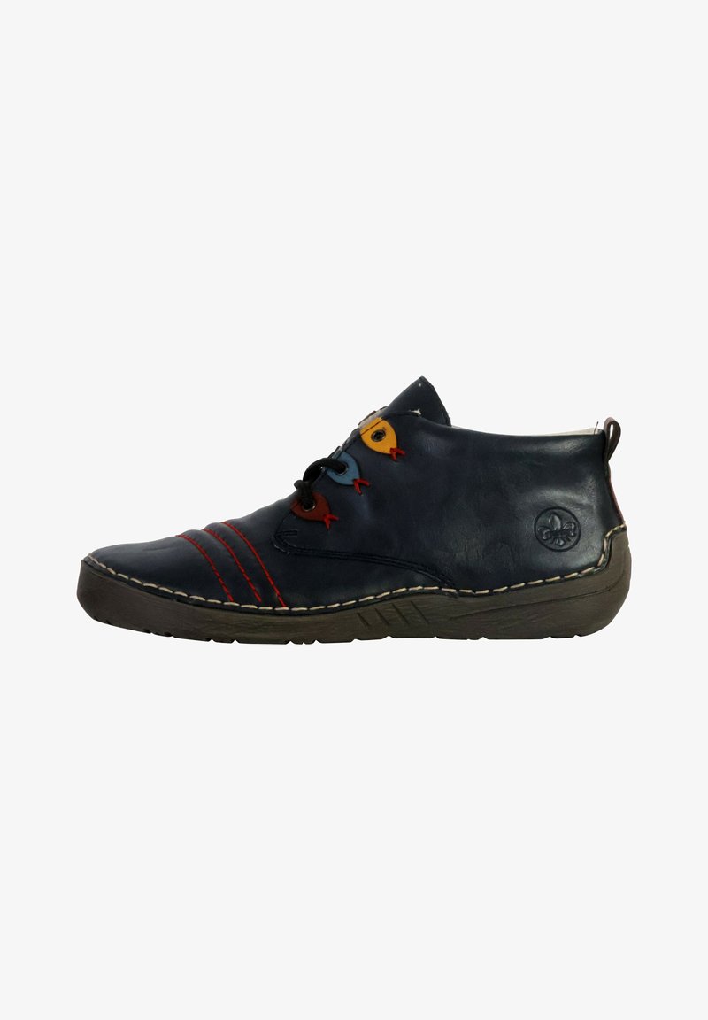 Bottes noires en cuir à chevilles avec des accents rouges, bleus et jaunes. Surface texturée, bout rond et détails de coutures contrastantes. Semelle en caoutchouc.
