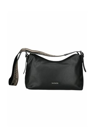 Borsa a spalla in pelle nera texturizzata con ampia tracolla beige e nera che presenta il nome del marchio NeroGiardini in lettere nere.