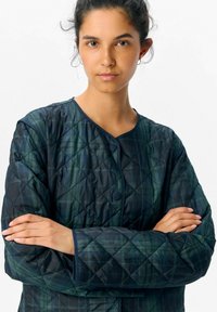 Object KARO - Jas - sky captain