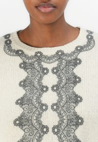 TWINSET Maglione - neve/nero