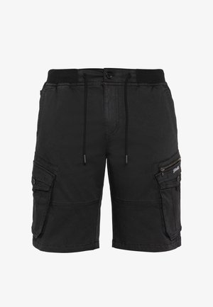 Schwarze Cargoshorts mit elastischem Bund, Kordelzug, Knopfverschluss und mehreren Klappentaschen, darunter eine mit Reißverschluss am rechten Bein.