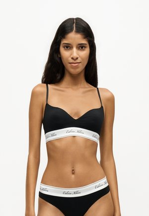 Calvin Klein Underwear, LIGHTLY LINED BRALETTE NEW SIGNATURE LOGO - Τριγωνικό σουτιέν - black