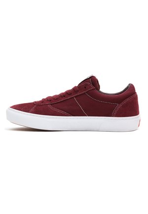 Sneakers - dark red
