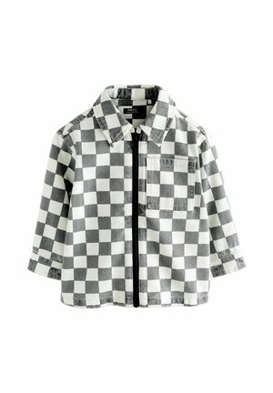 Sort- og hvidternet langærmet skjorte med krave, frontlynlås og brystlomme, vist på en hvid baggrund.