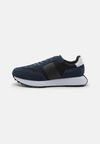 Selezionato, navy/black/white