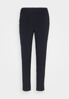 DANTA CROP - Pantalones chinos - copenhagen night