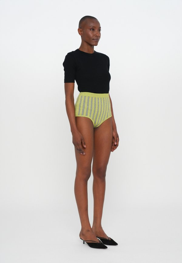 CASSIDY - Shorts - lux dark citron4
