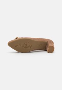 Gabor Comfort Decolleté - cognac
