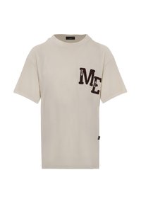 Korte mouwen beige T-shirt van katoen, met een genaaide zak met zwarte en bruine letters "MARC" en "ME" op de linker borst.