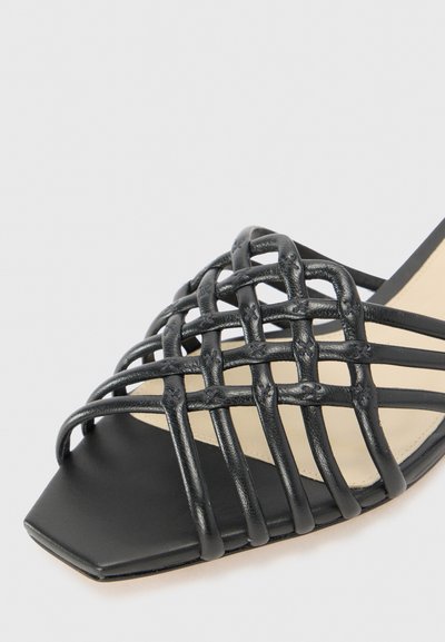 Alexandre Birman LINDA TRESSE - Sandaalid - black