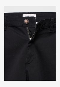 Selezionato, black