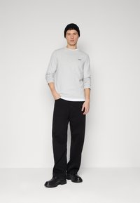 BOSS EVER - Pulover - light/pastel grey
