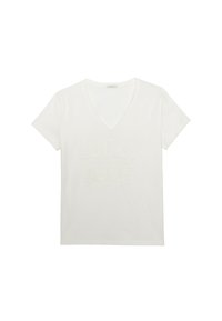 Camiseta de algodón blanca con cuello en V y mangas cortas. Presenta un texto en relieve "LUCKY LOVE" en la parte delantera. Textura suave, corte relajado.