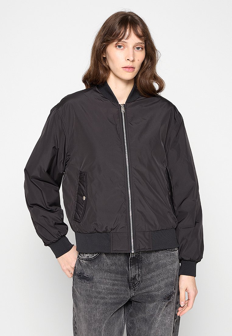 Selected Femme Bomberjacks zwart