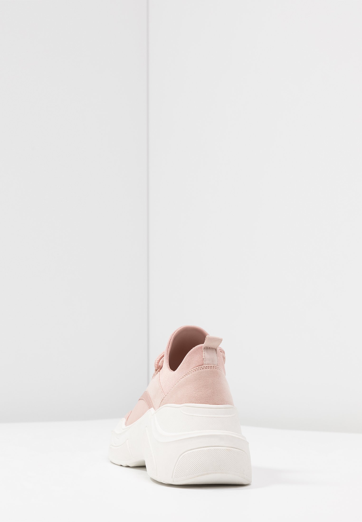 Even&Odd Sneaker low nude Even&Odd Sneaker low nude | EV411CA0T J11 | 25285430