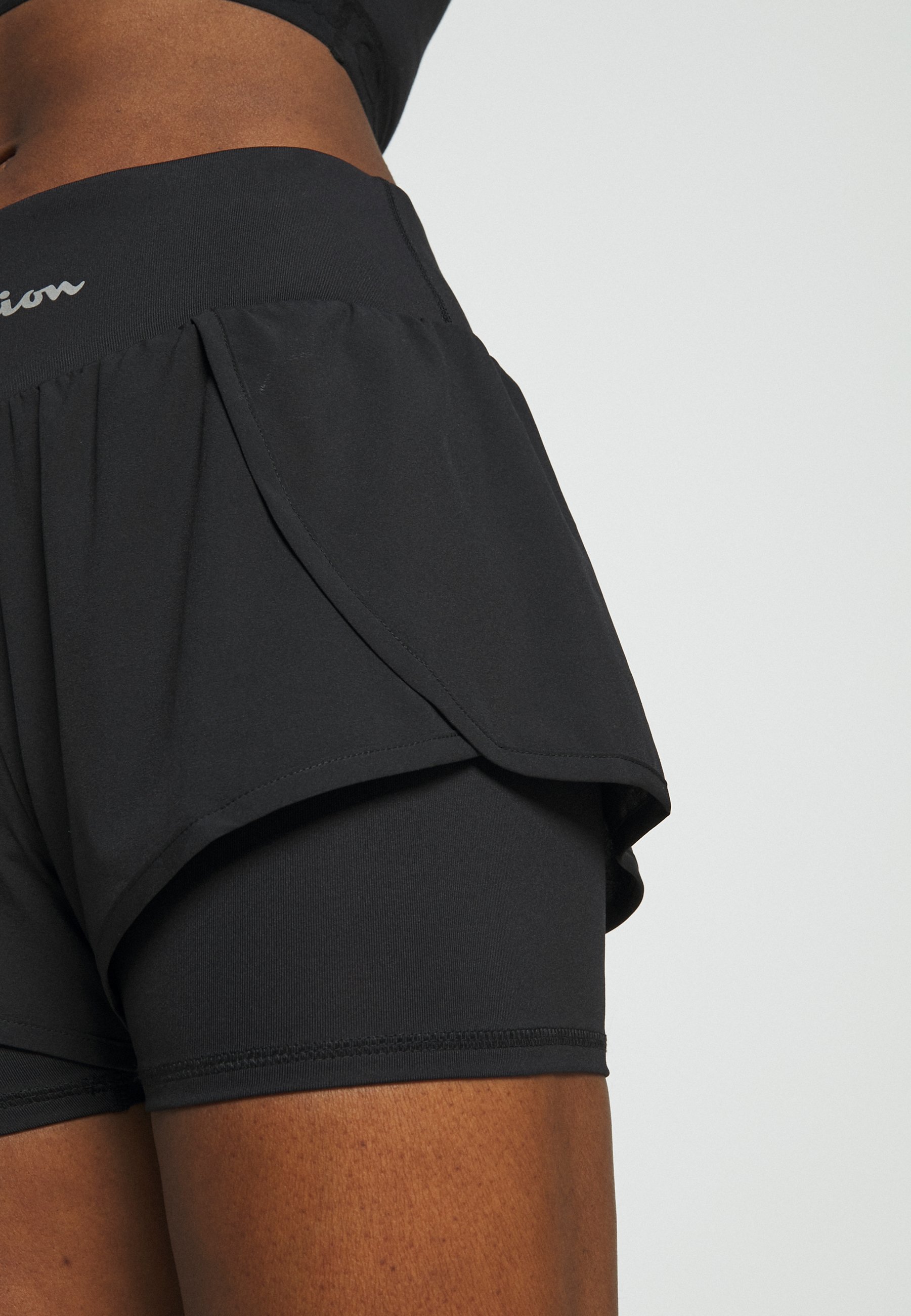 Women SHORTS - Sports shorts Women SHORTS - Sports shorts