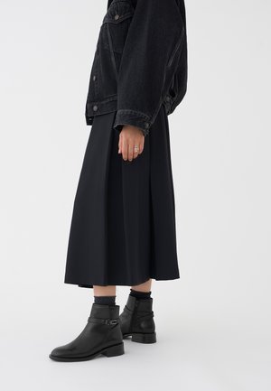SHEILA - Bottines - black