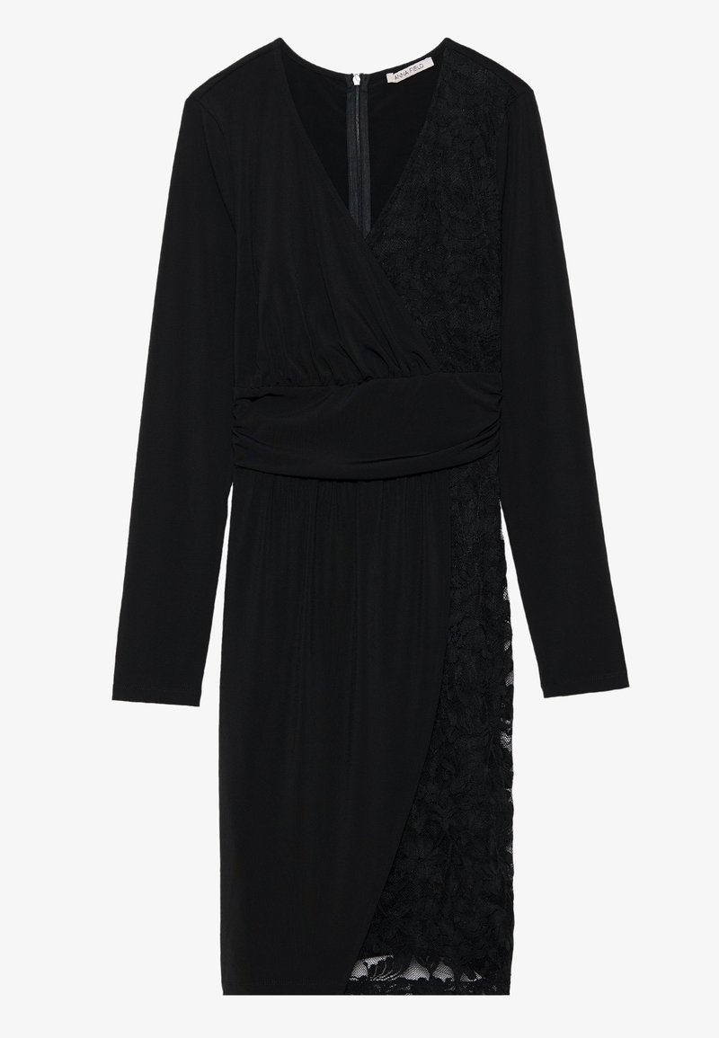 Vestito nero con maniche lunghe, design avvolgente, vita arricciata e pannello laterale in pizzo. Tessuto morbido con una consistenza liscia e chiusura a zip.