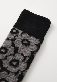 Marimekko ORAS UNIKKO - Calze - black/dark grey