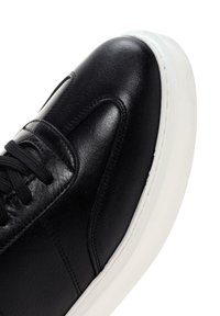 Derimod Sneakers basse - black