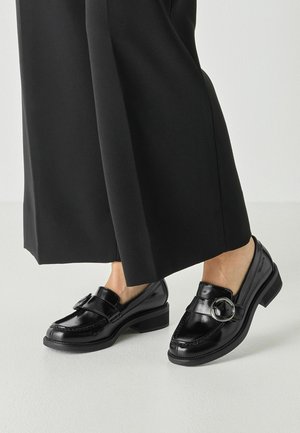 Tamaris, SLIPPER - Slipper - black patent