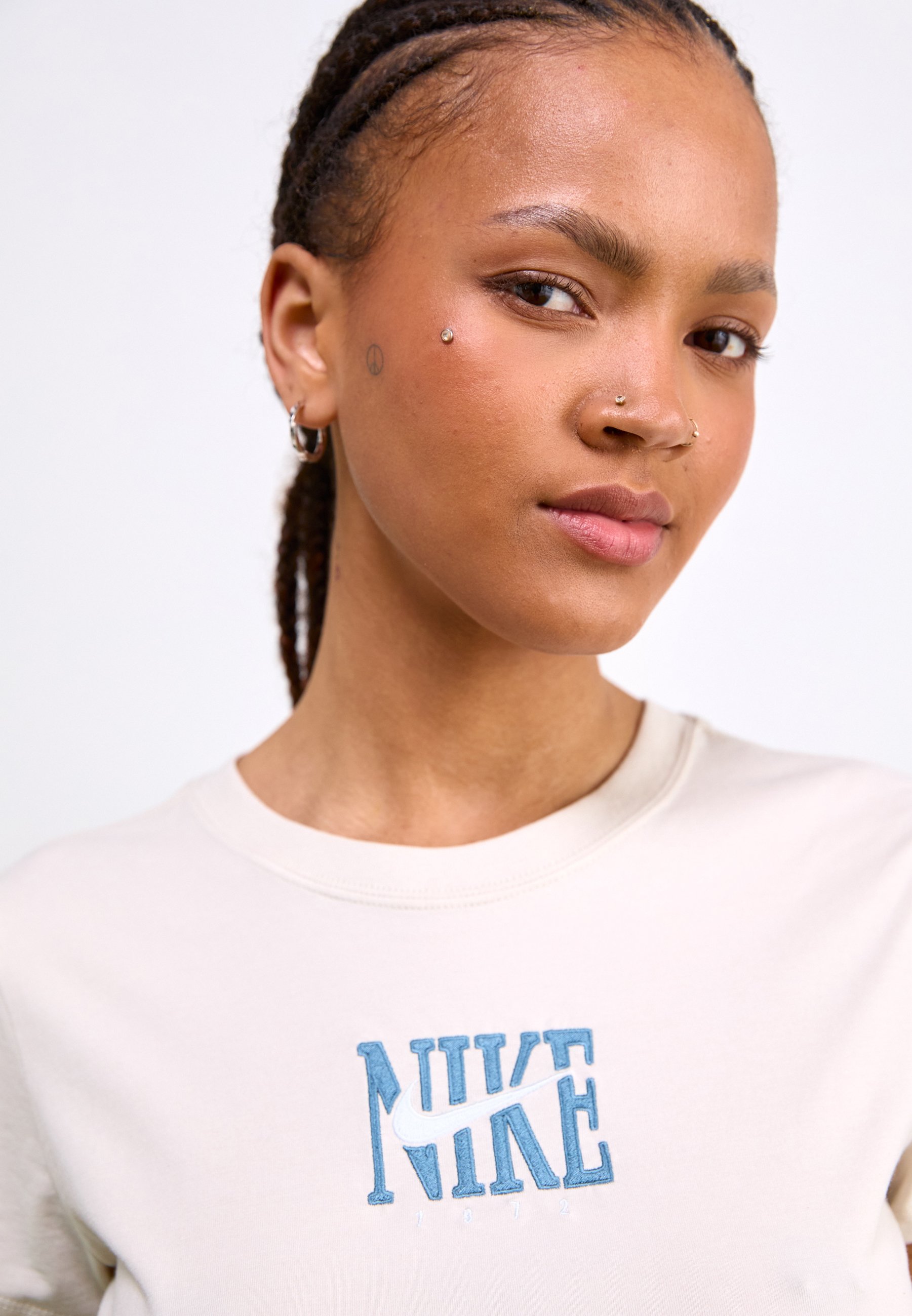nike embroidered tee