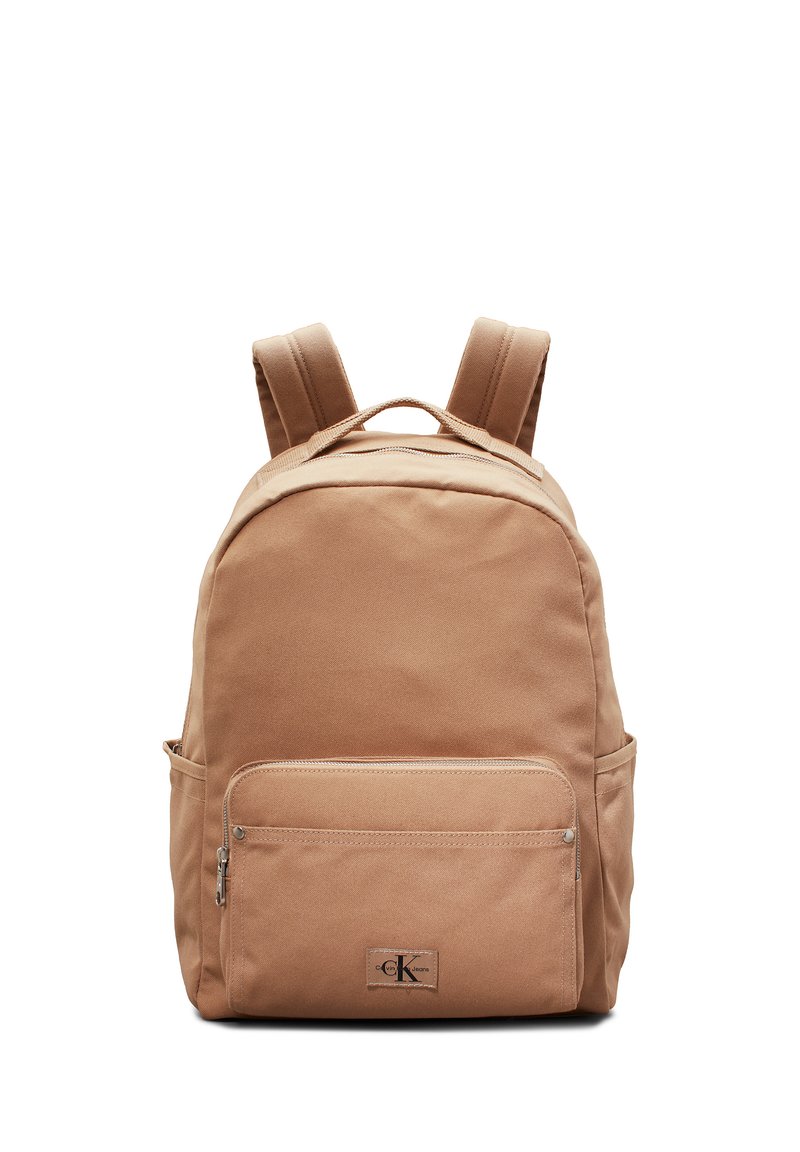 Calvin Klein Jeans ESSENTIALS CAMPUS - Mochila - savannah tan
