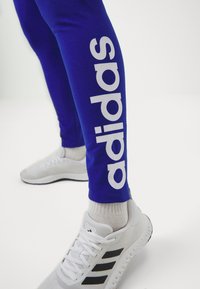 adidas Sportswear Tajice - semi lucid blue