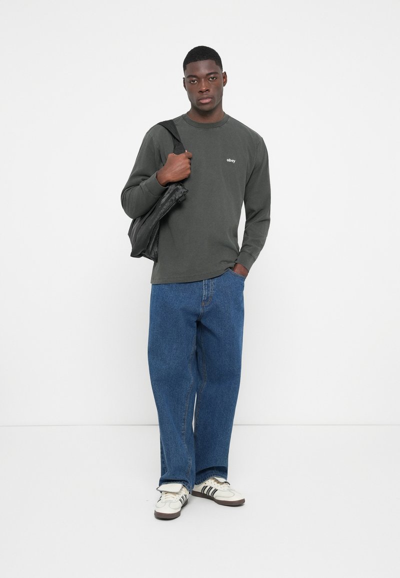 Chemise Homme Salty Crew – Gris – Manches Longues Avec Capuche – Taille M