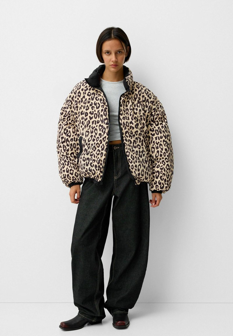 Bershka Winterjas zwart