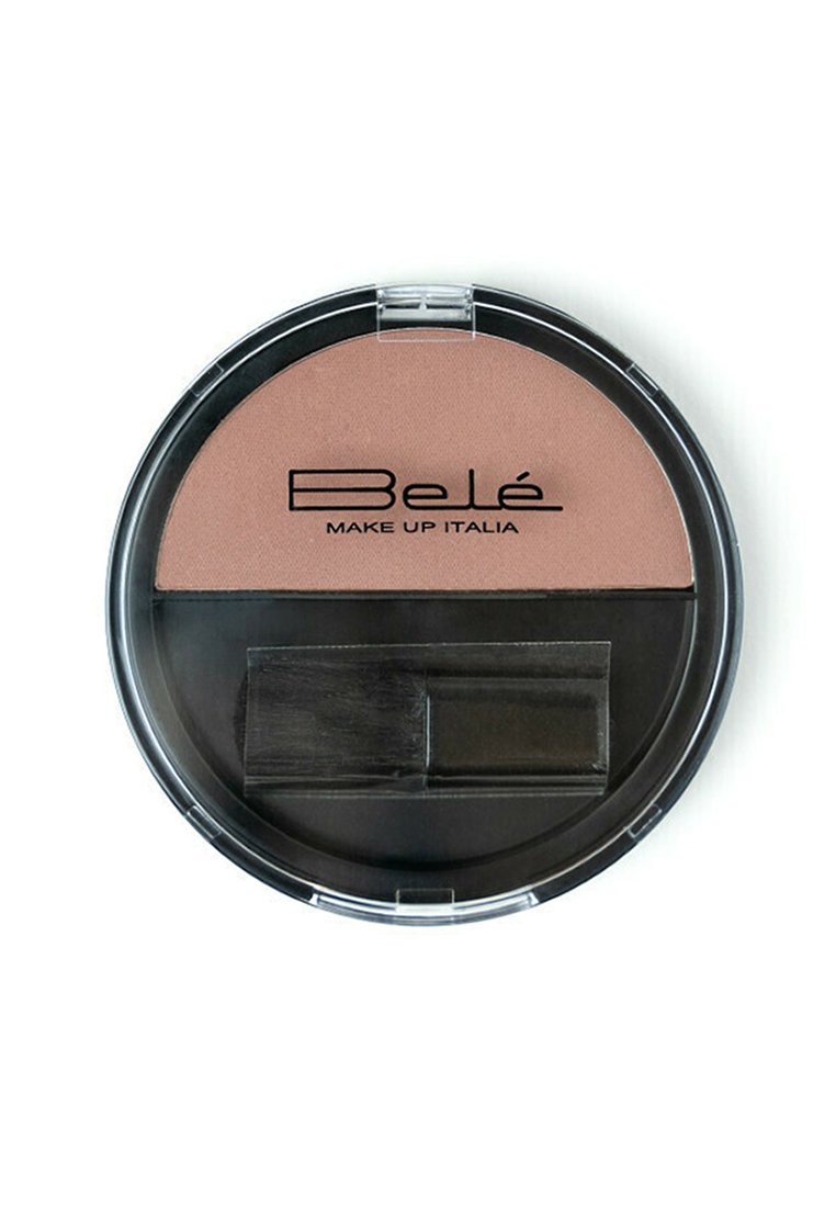 Compatto di blush Bele con un coperchio rotondo in plastica trasparente. Contiene una polvere tono pesca e un piccolo pennello applicatore nero nel comparto inferiore.