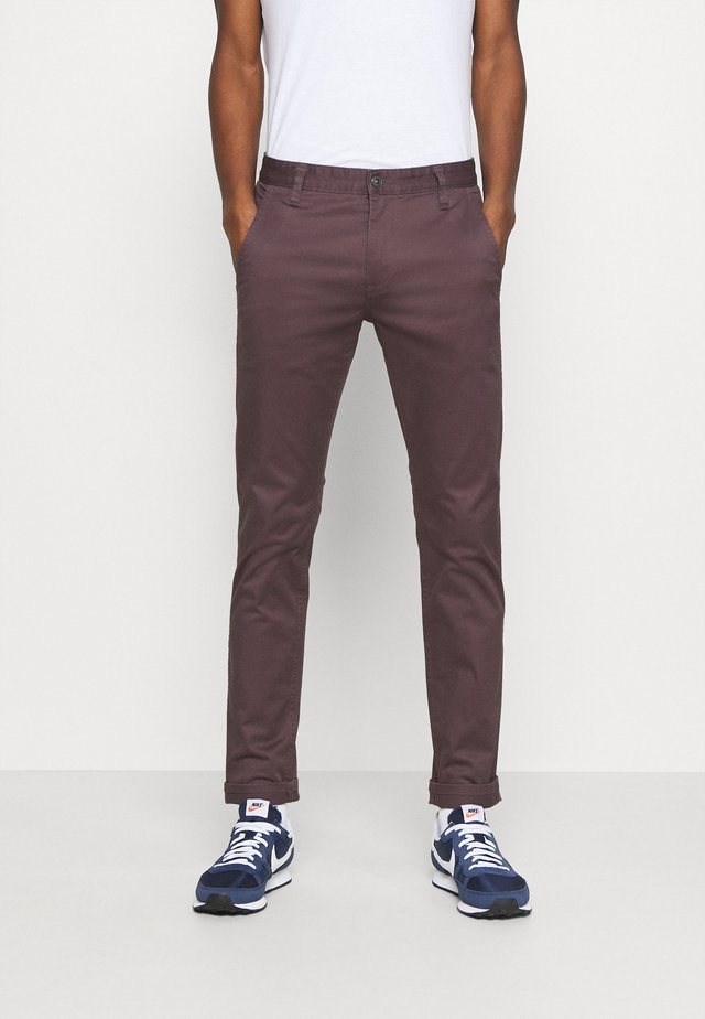 ALPHA ORIGINAL - Chino - raisin