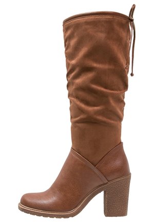 Bottes à talons hauts - cognac