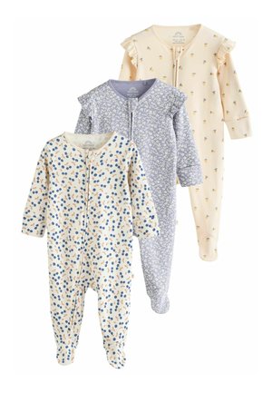 Drie baby onesies met lange mouwen: één roomkleurig met een blauw en bruin bloemenprint, één lichtpaars met een wit bloemenpatroon, en één lichtgeel met kleine bloemenaccenten.