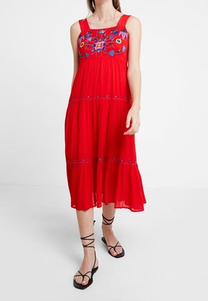 Maxi šaty - red